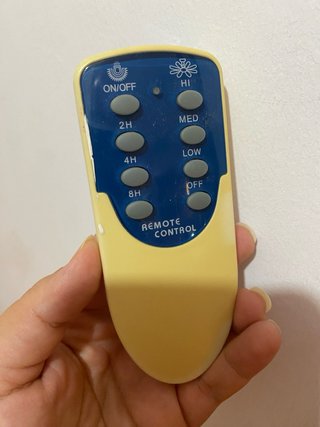 2 Ventiladores de Techo con Luz y Mando.