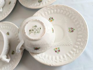 Juego de 6 tazas y platillos de porcelana antigua