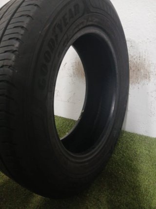 215 65 16C 109/107T GOOD YEAR EFFICIENTGRIP CARGO2