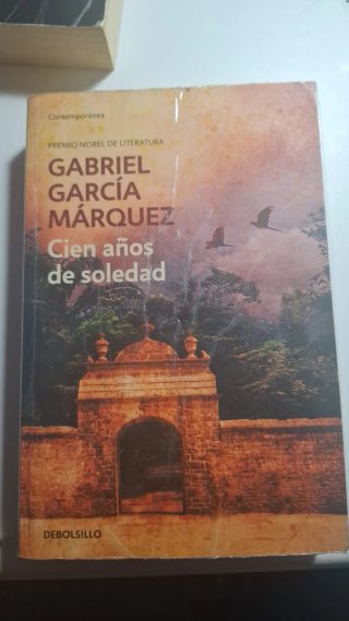 3 libros de Gabriel García Márquez.