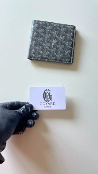 Billetera Goyard Gris y Blanca