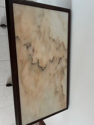 Mesa antigua patas de hierro y mármol