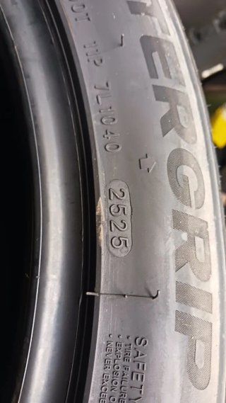 315/35 R20 110V LANVIGATOR WINTERGRIP UHP