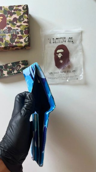 Billetera BAPE Azul y Blanca
