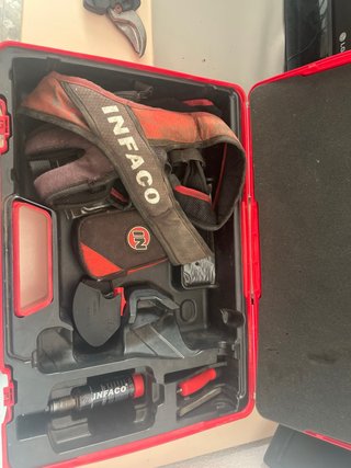 Infaco F3020 Tijeras Eléctricas + Accesorios