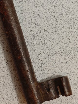 Llave antigua oxidada