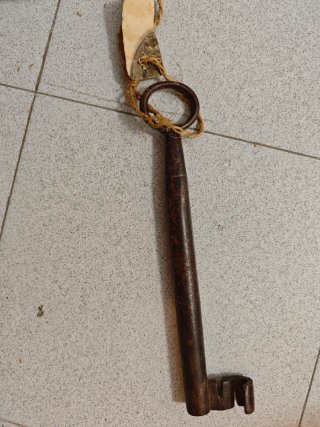 Llave antigua oxidada