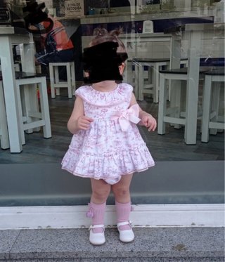 Conjunto de niña