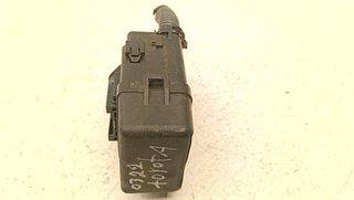 CAJA RELES / FUSIBLES TOYOTA AURIS (E18) 1AD 9008