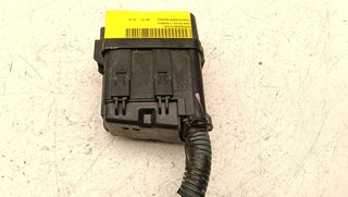 CAJA RELES / FUSIBLES TOYOTA AURIS (E18) 1AD 9008