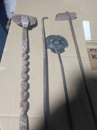 Herramientas antiguas para chimenea