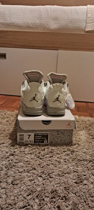 Air Jordan 4 Retro White Oreo EUR40