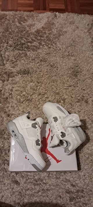 Air Jordan 4 Retro White Oreo EUR40