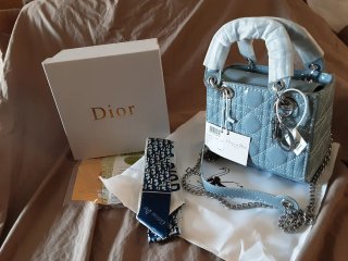 Bolso Lady D. Azul Piel Charol