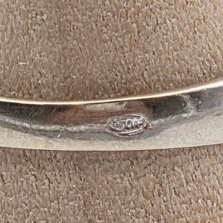 Anillo Oro Blanco 18k, Piedras de color. Peso 1,9g