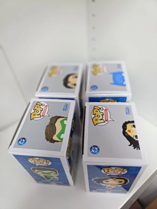 4 Funko Pop DC Comics