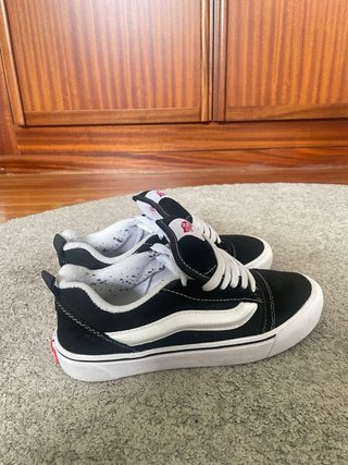 Vans Old Skool Negras y Blancas Talla 41