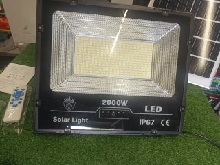 Faro led a pannello solare Royal