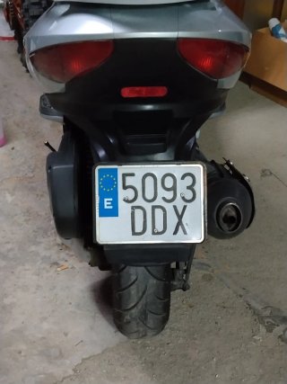 Se vende o se cambia malaguti Madison RS 250
