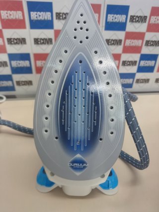 Centro de planchado Tefal Express Airglide con golpe de vapor de 380 g/min