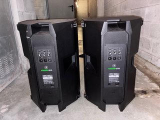Altavoces Mackie thump 215 y sus fundas