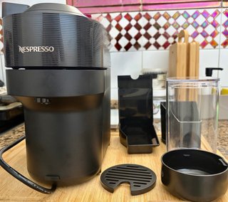 Nespresso Vertuo pop cafetera Negra