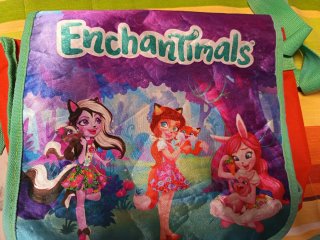 Bolso+Lote 5 muñecas Enchantimals mascotas +acceso