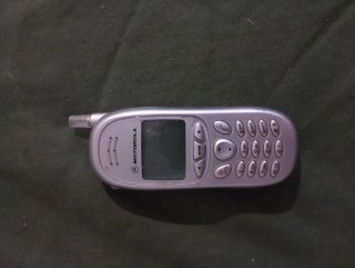 Móvil Motorola Vintage Plata