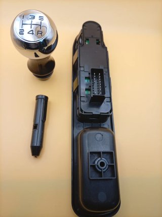 Pomo Palanca Cambios + Botonera Peugeot 207