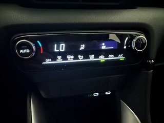 Toyota Yaris 1.5 e-CVT 120CV 120H Active Tech
