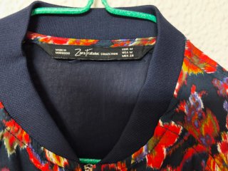 Chaqueta bomber estampada ZARA