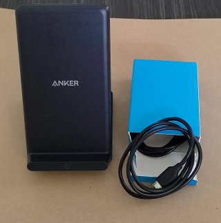 Cargador Inalámbrico Vertical Anker