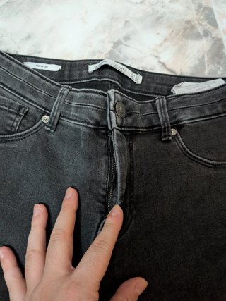 Pantalón vaquero negro pitillo