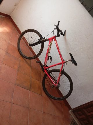 Bicicleta BH Radio 26