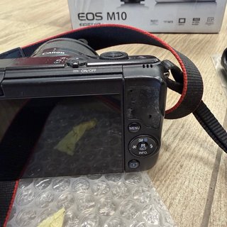 Canon M10 + accessori originali