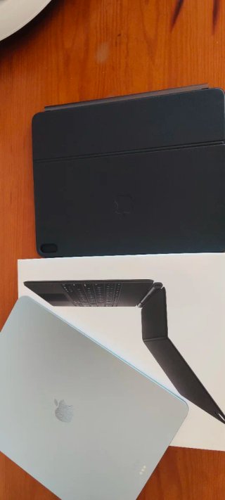 iPad Air 13 M4 1TB Gris Espacial con Magic Keyboar