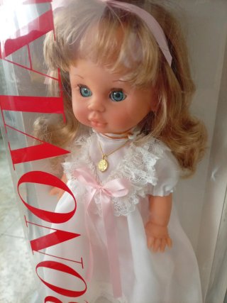 Muñeca Pronovias