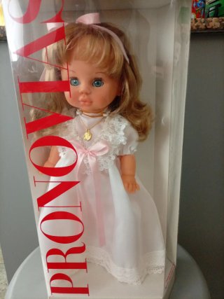 Muñeca Pronovias