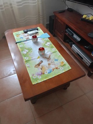 Mesa de centro de madera maciza