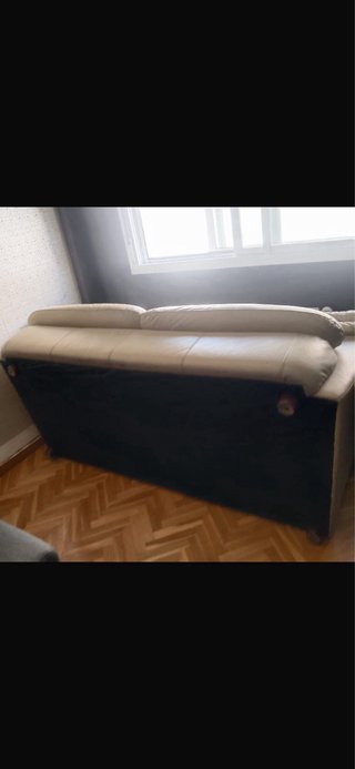 Sofá de piel beige 2 plazas