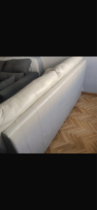 Sofá de piel beige 2 plazas