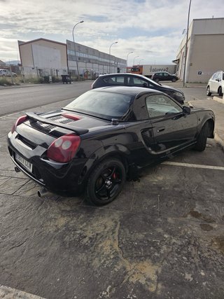 Toyota MR2 2002