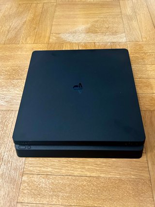 PS4 (PlayStation 4) + 2 mandos + juegos