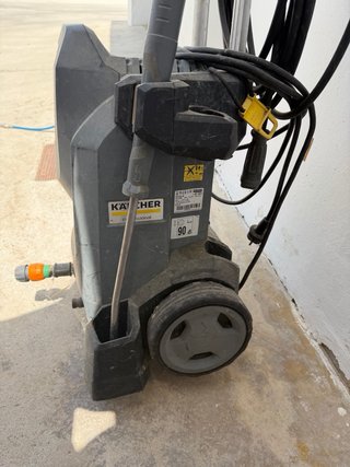 Hidrolimpiadora Karcher gris