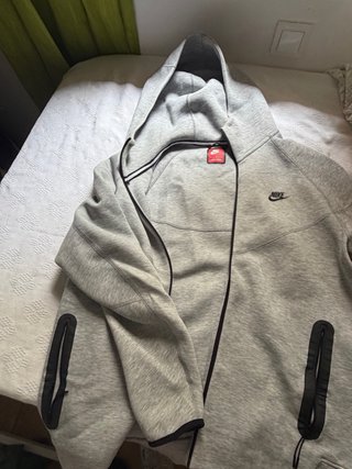 Chaqueta deportiva Nike Tech Gris Talla L
