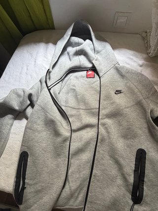 Chaqueta deportiva Nike Tech Gris Talla L