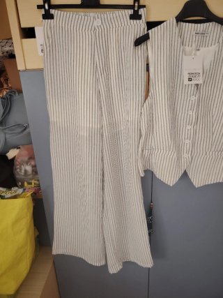 Completo gilet donna con pantaloni a righe