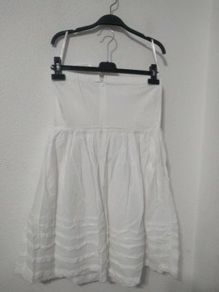 Vestido blanco estilo ibicenco