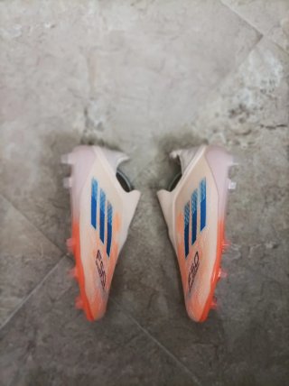 Adidas f50