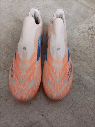 Adidas f50